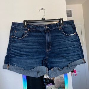 American Eagle Tom Girl Midi Shorts